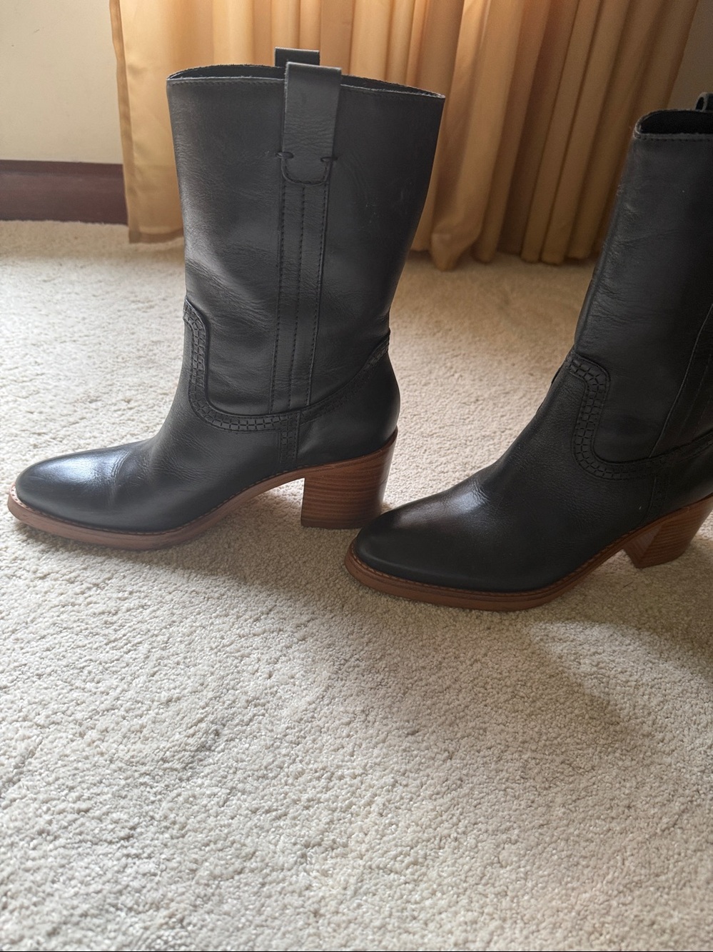 Dolce Vita Black Leather Heeled Western Boots - Picture 4 of 5